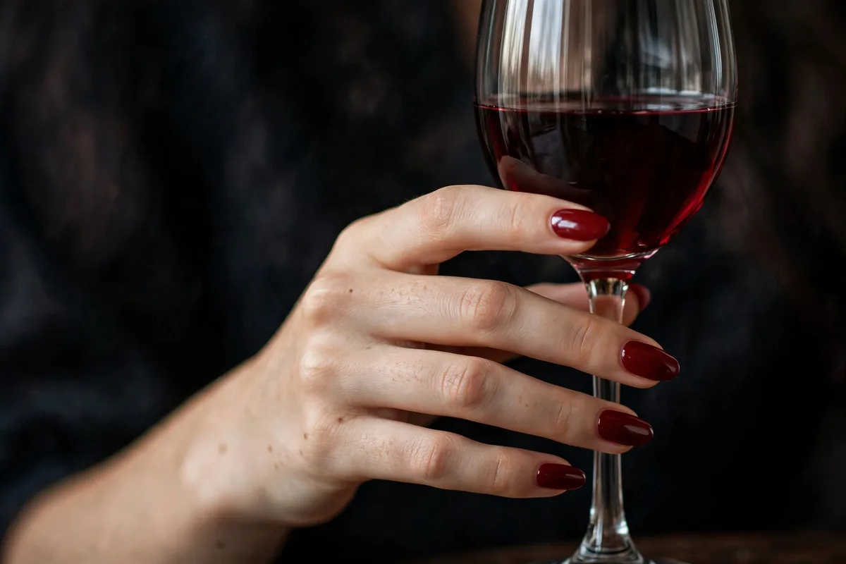 Fall Press On Nails: 20 Autumn Ideas & Tips (2026) 5 Fall Press On Nails