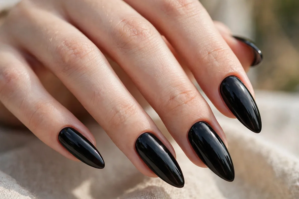 Hailey Bieber Nails: Every Iconic Look, 2022–2026 9 Hailey Bieber Nails
